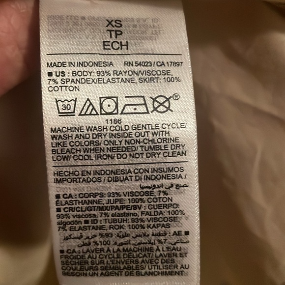 BNWT Old Navy T-back, tank, maxi dress size XS in khaki color with pockets - Picture 10 of 12